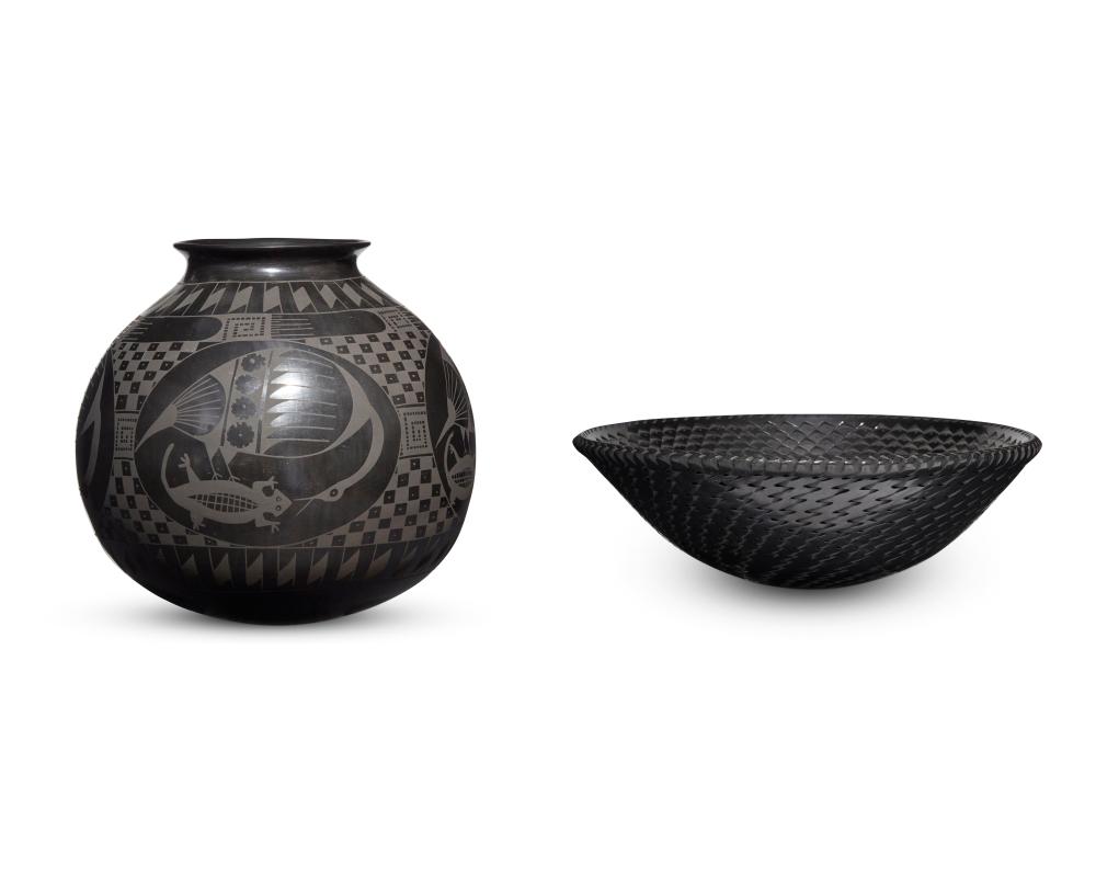 TWO MEXICAN MATA ORTIZ BLACKWARE 3c7555