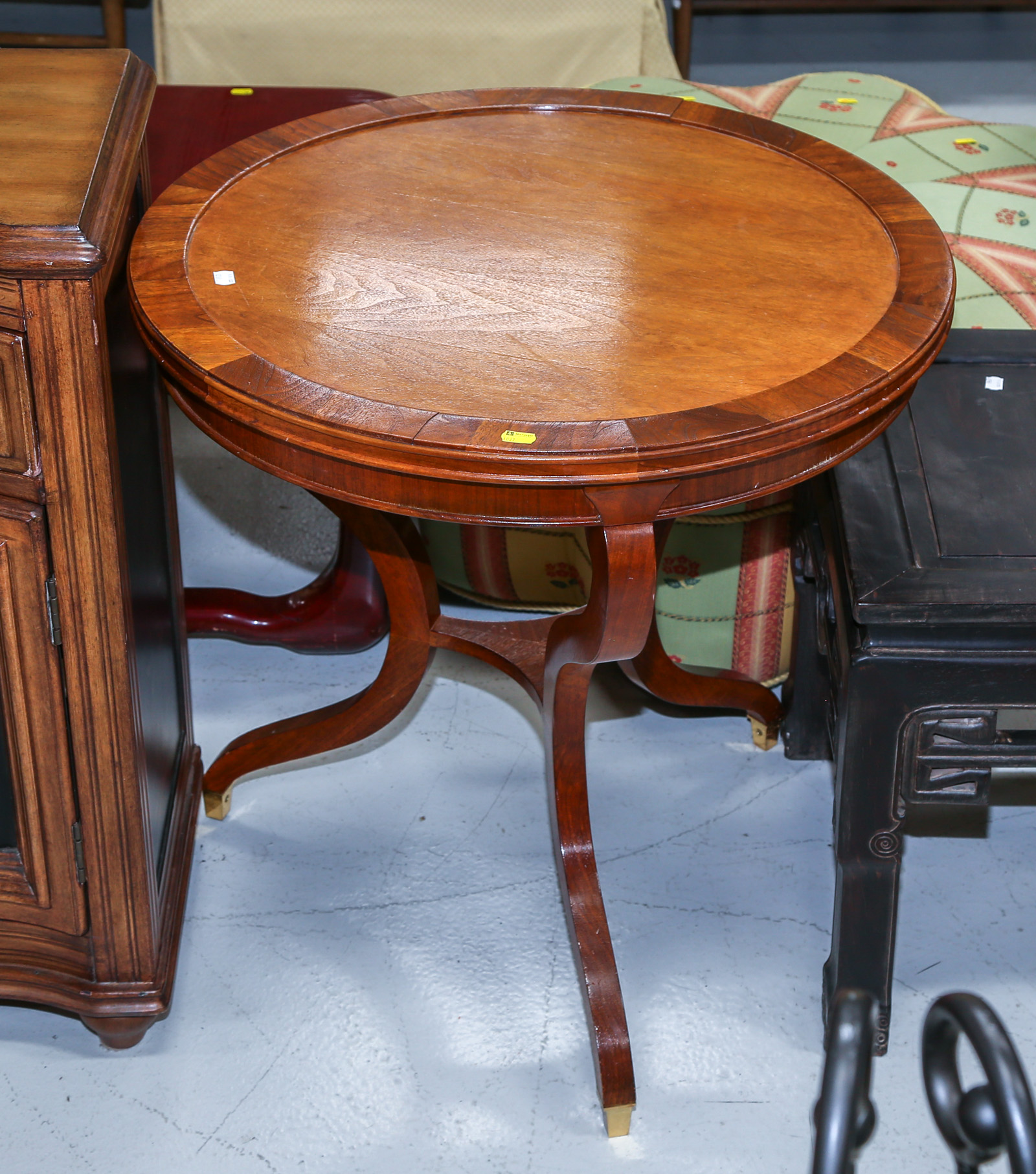 CARVED MAHOGANY CENTER TABLE (Continental)
