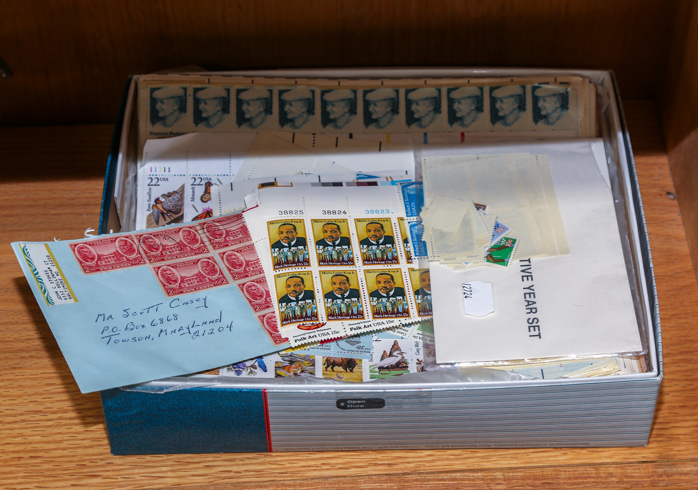 BOX OF U S POSTAGE STAMPS Primarily 3c75f0