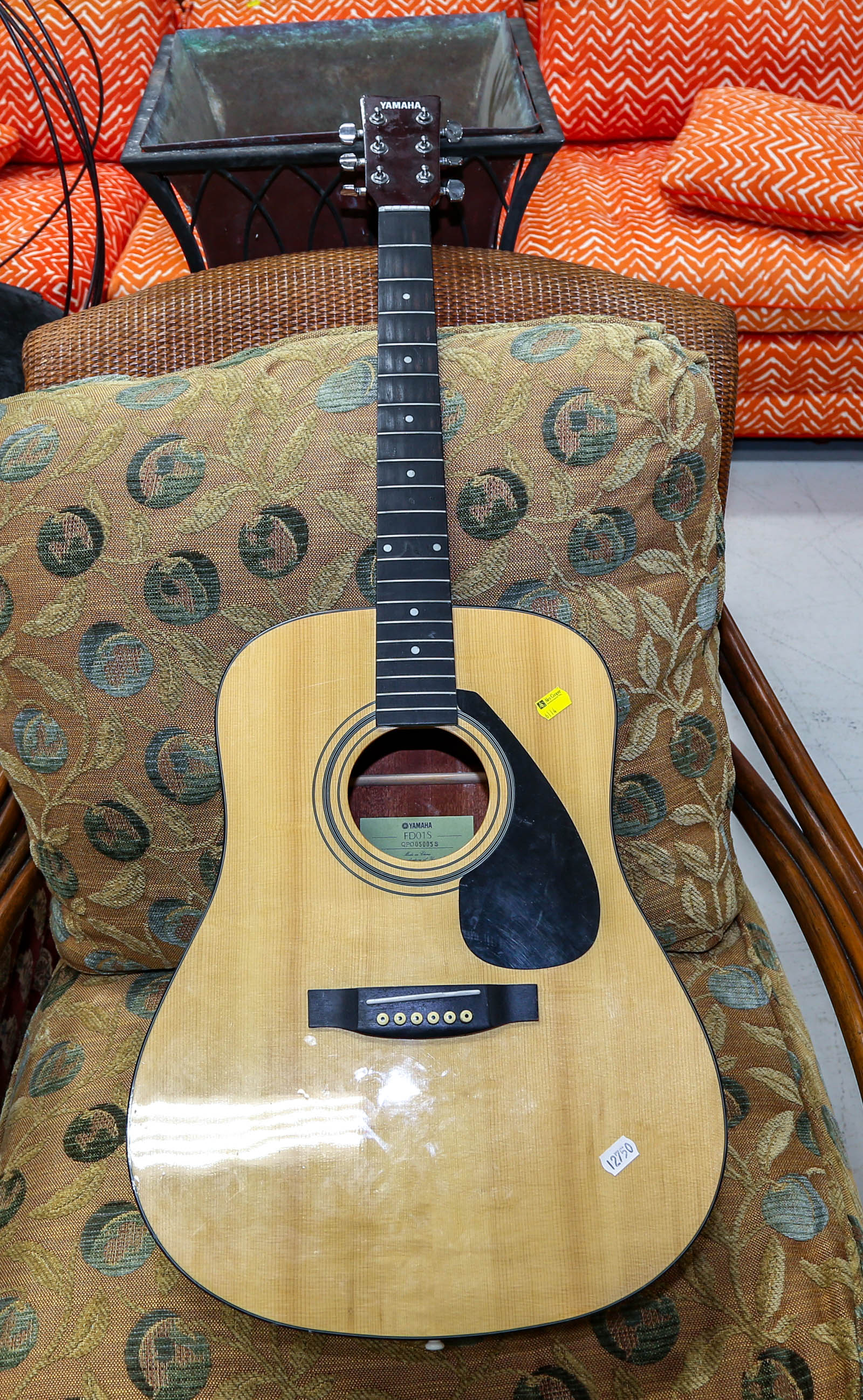 YAMAHA FD01S ACOUSTIC GUITAR Modern.