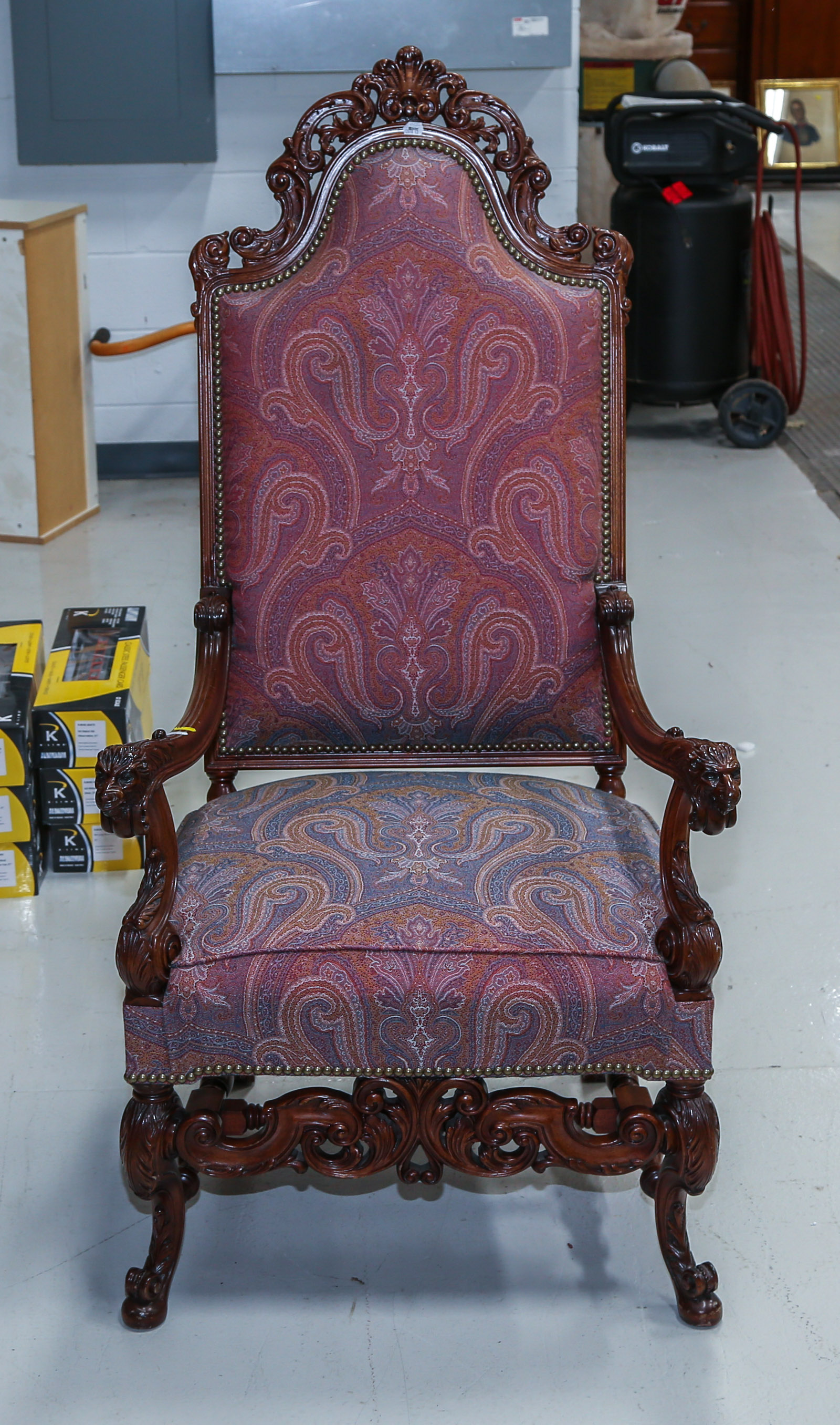 BAROQUE STYLE CARVED MAHOGANY THRONE 3c7605