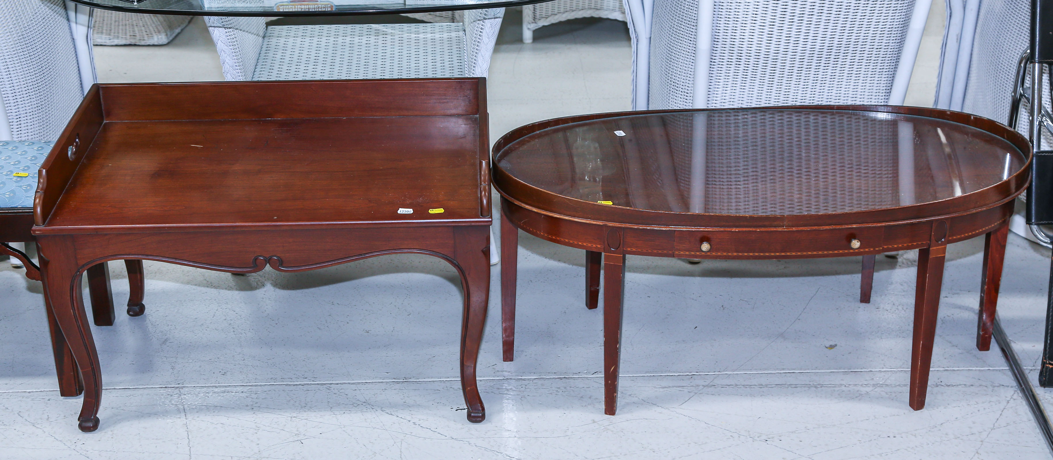 TWO MAHOGANY COFFEE TABLES Rectangular 3c76b1