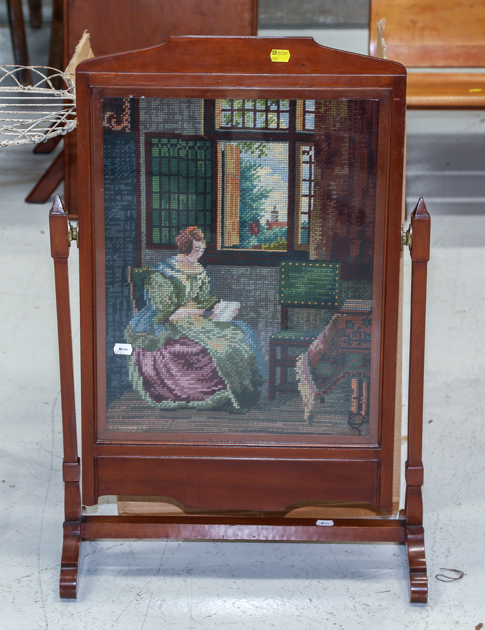 MAHOGANY & NEEDLEPOINT FIRE SCREEN The