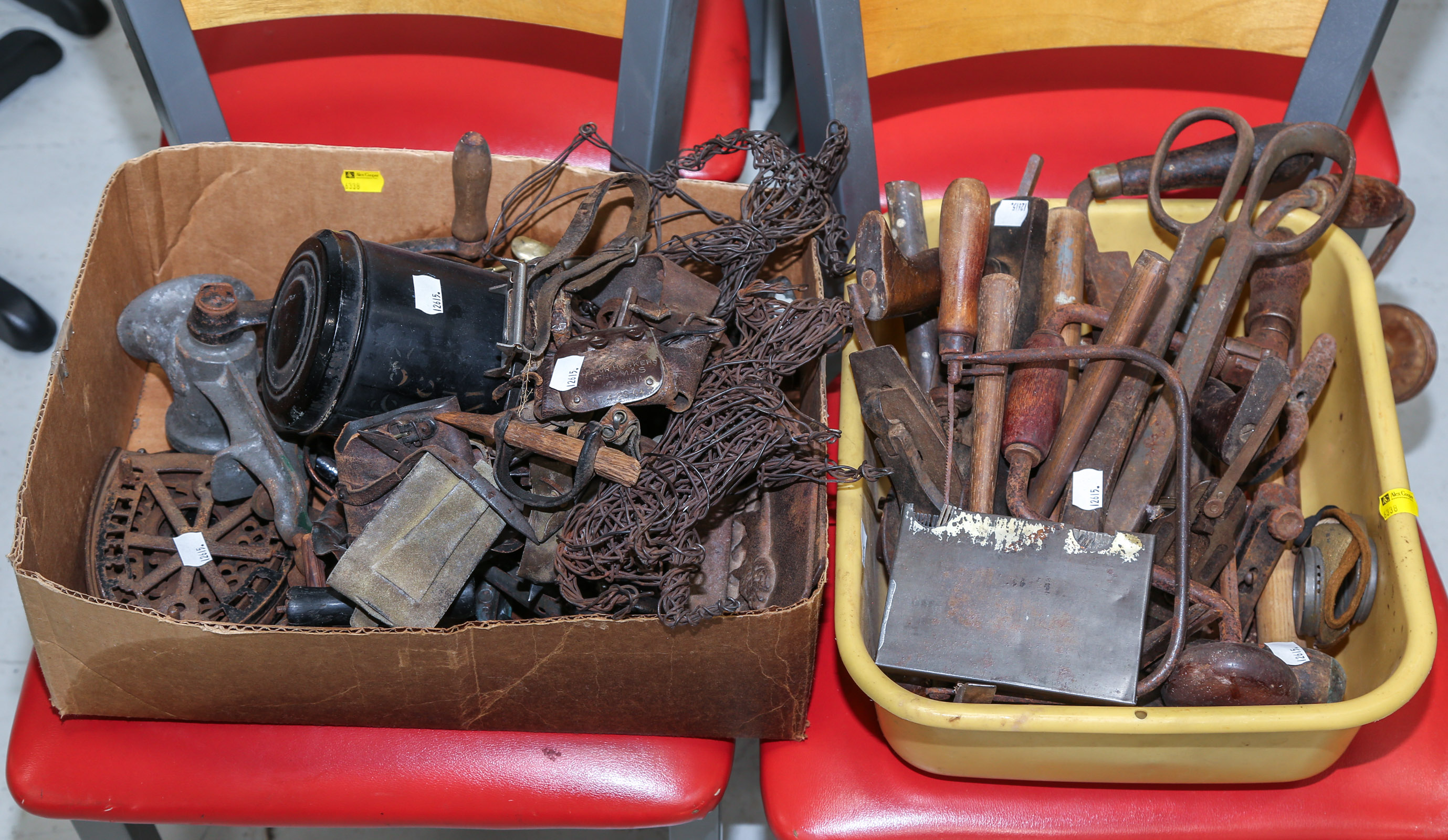 ASSORTMENT OF ANTIQUE HAND TOOLS