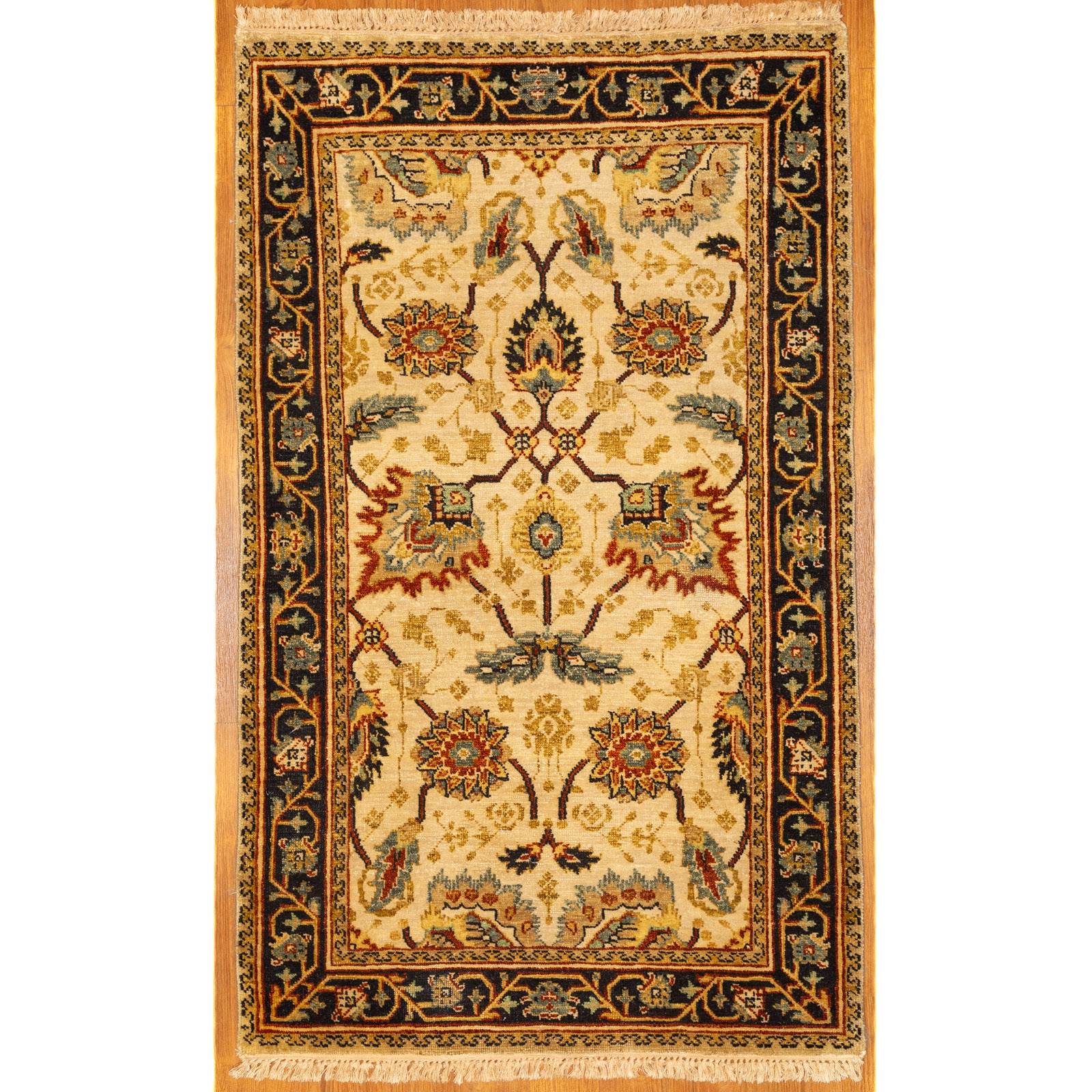 INDO AGRA RUG, INDIA, 3 X 5 Modern;