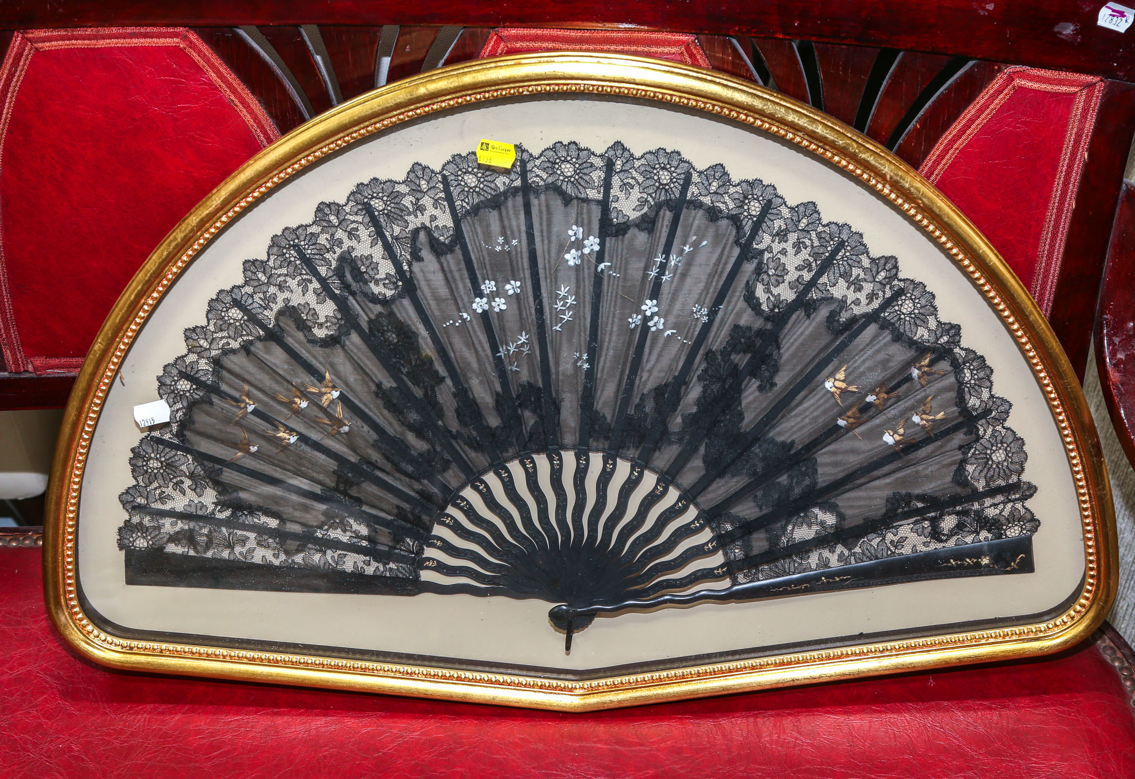 LARGE VINTAGE LADIES HAND FAN 19th