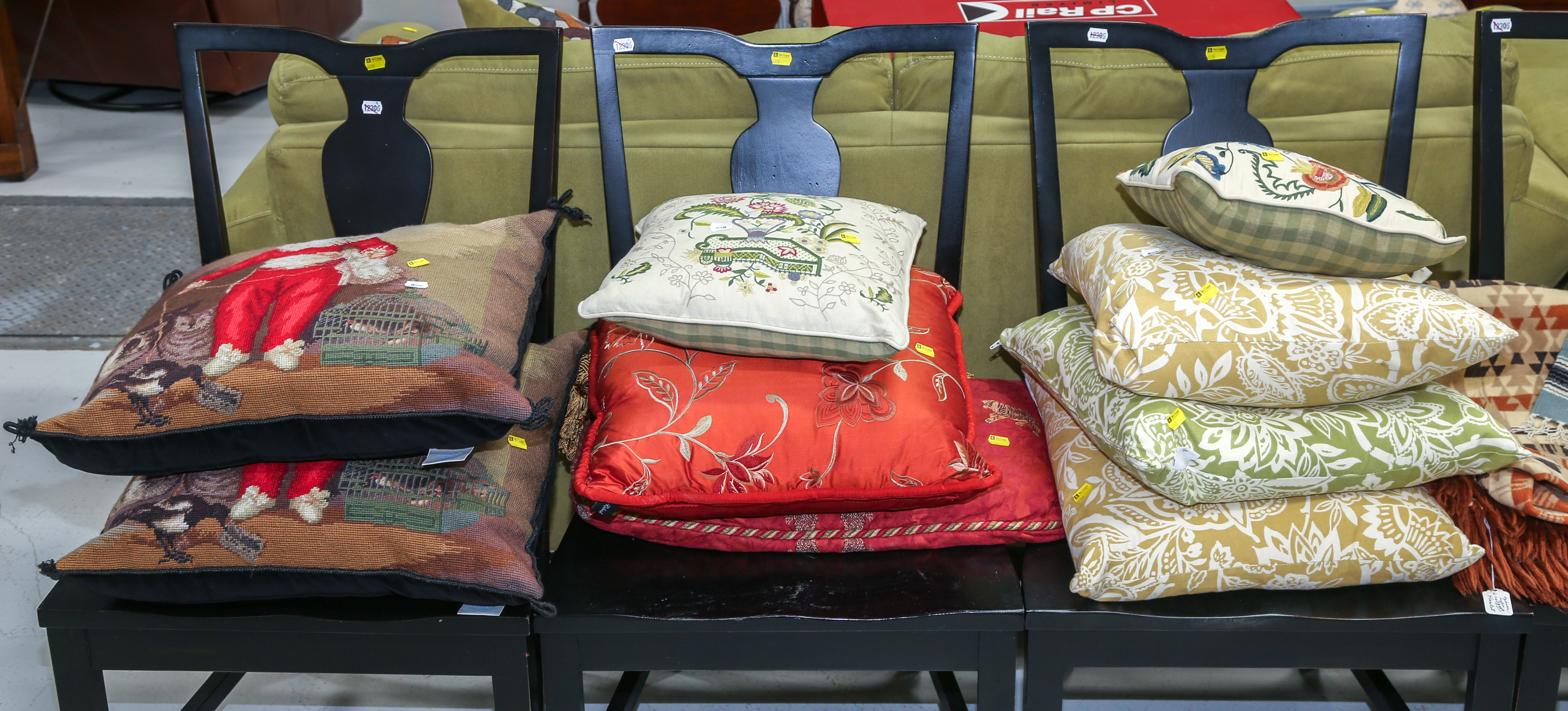 A GROUP OF DECORATIVE PILLOWS Including 3c7907