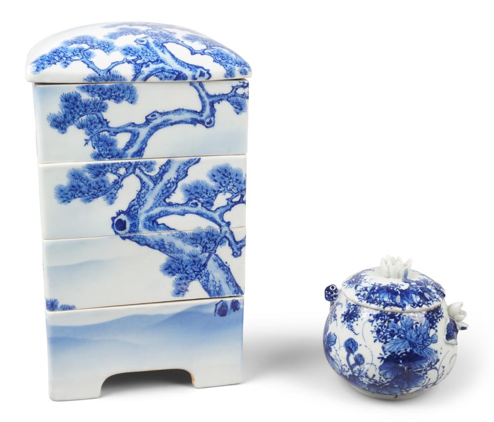 TWO JAPANESE PORCELAIN PIECES,