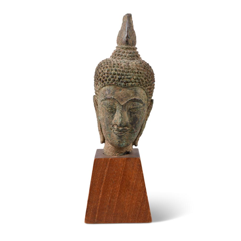 THAI BRONZE BUDDHA HEAD ON WOOD 3c7a1c