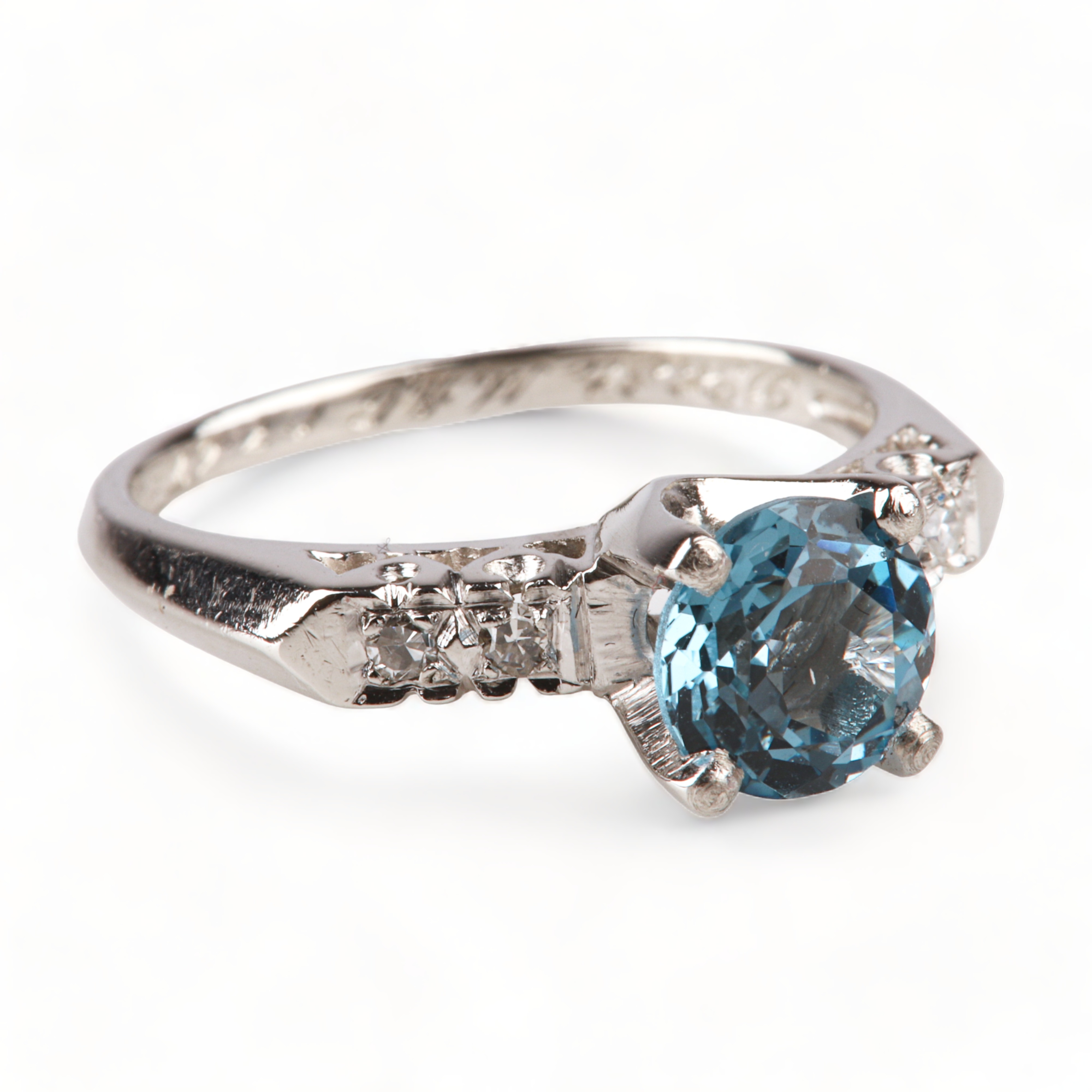 Platinum aquamarine and diamond 3ca40e