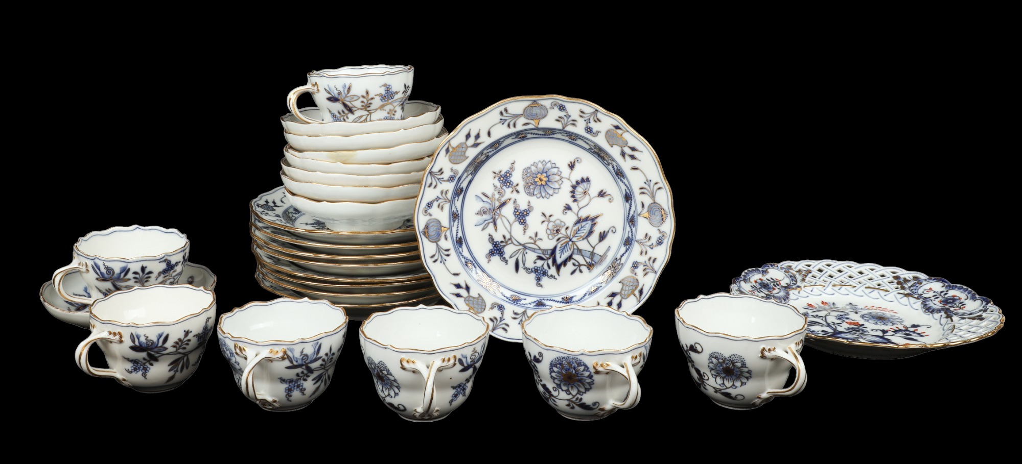  25 Pcs Meissen porcelain dinnerware  3ca470
