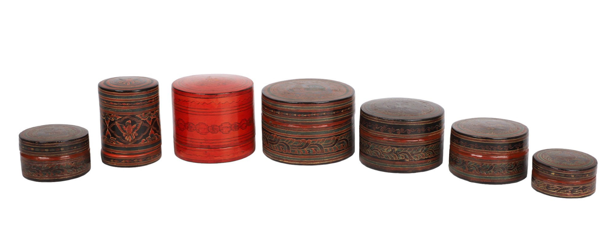  7 Burmese lacquer betel boxes  3ca761