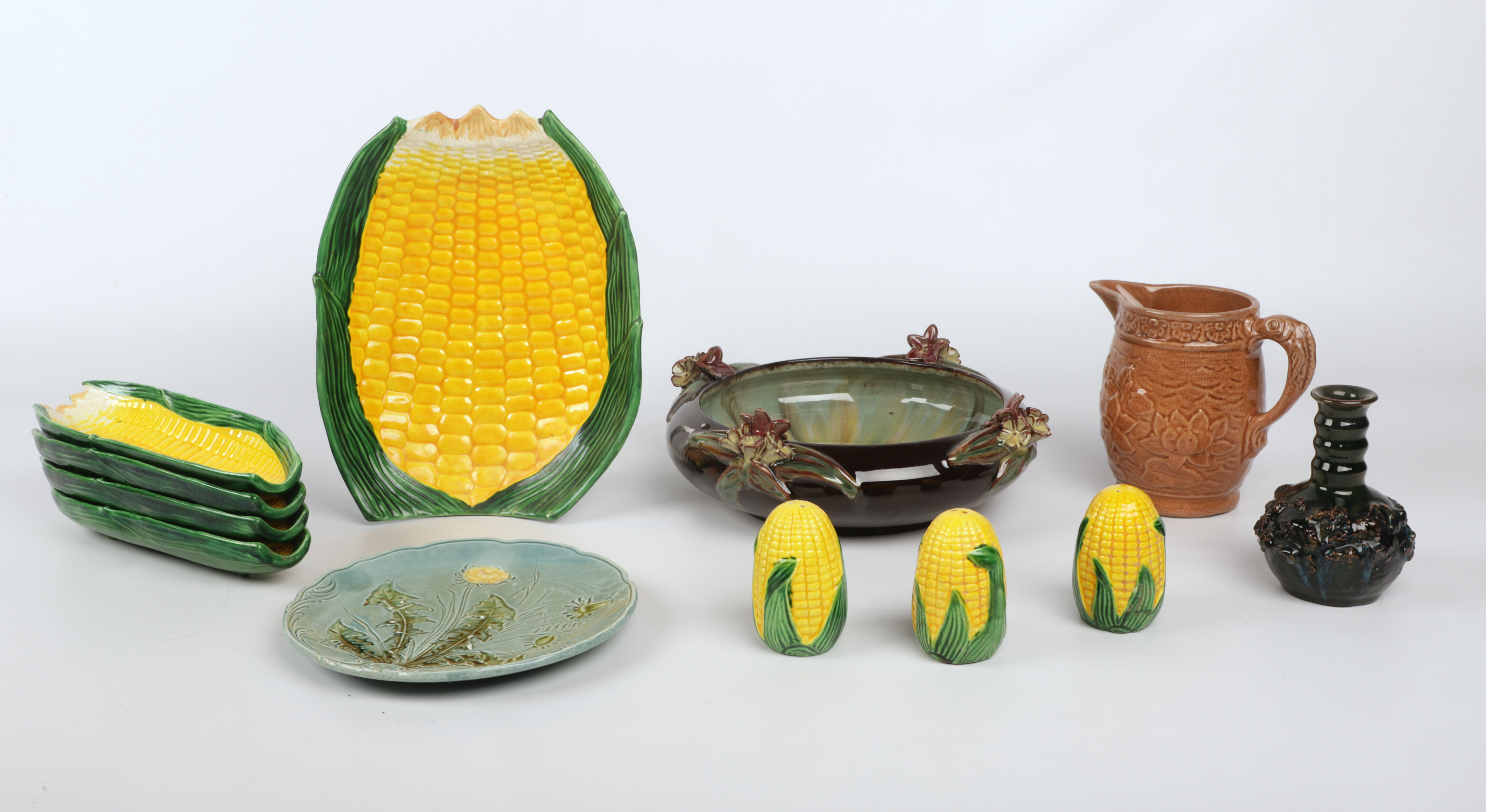 Majolica and style pottery group