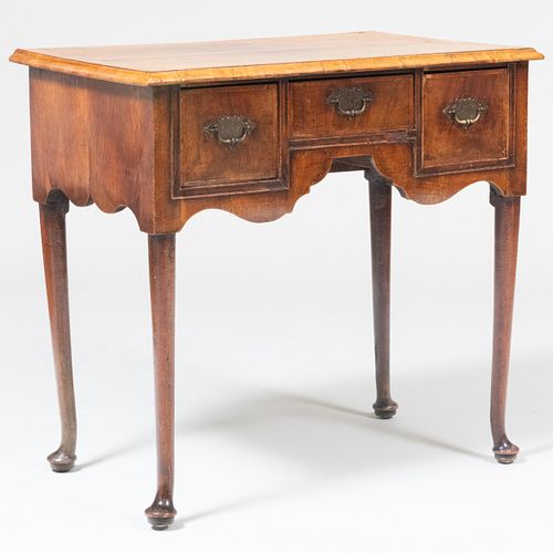 GEORGE I INLAID WALNUT LOW BOY28 3caa11