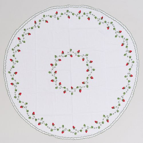 SET OF EMBROIDERED STRAWBERRY LINENSComprising Circular 3caad7