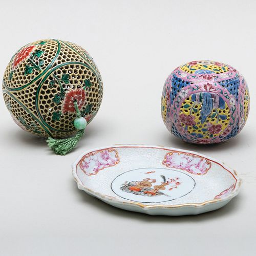 TWO CHINESE PORCELAIN POMANDER 3cad40