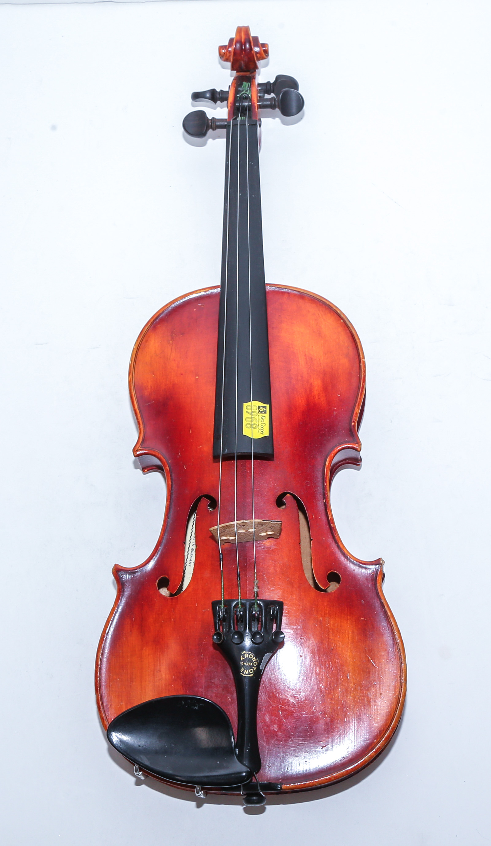 ANTON SCHROETTER VIOLIN WITH BOWS