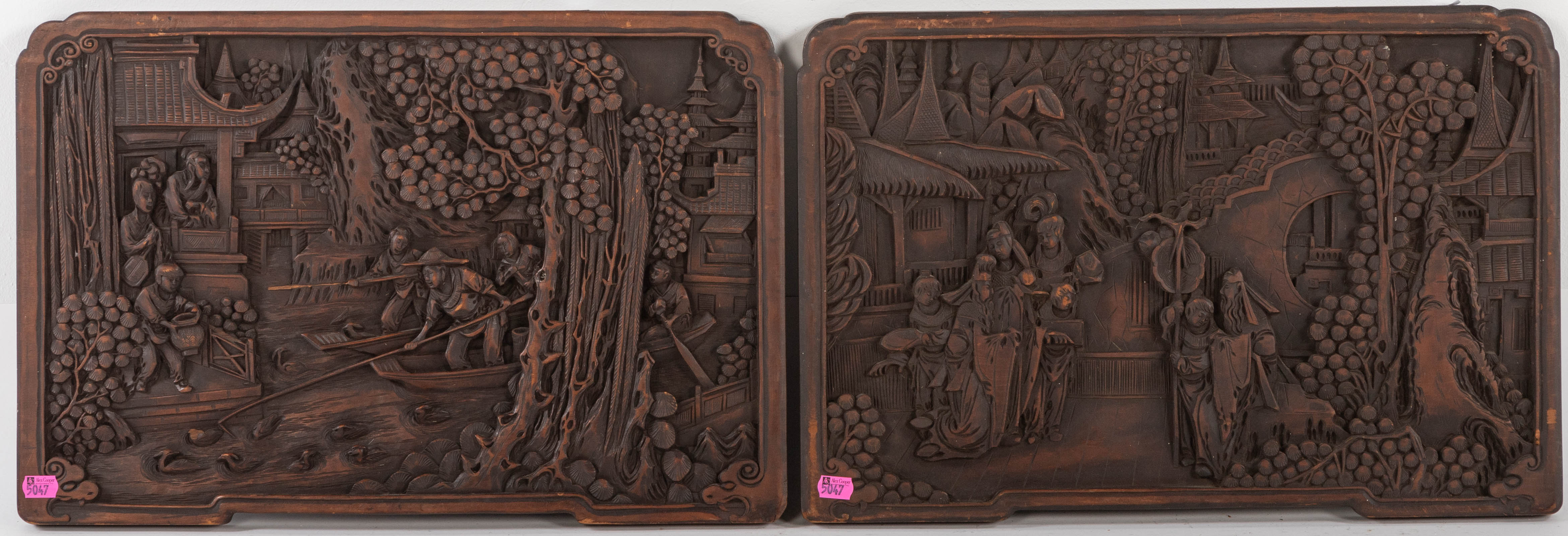 A PAIR OF CHINESE CARVED WOOD PANELS 3cb0df