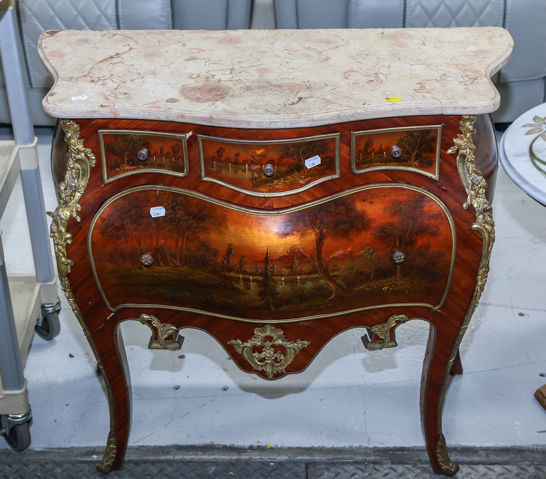 LOUIS XV STYLE VERNIS MARTIN COMMODE 3cb23d