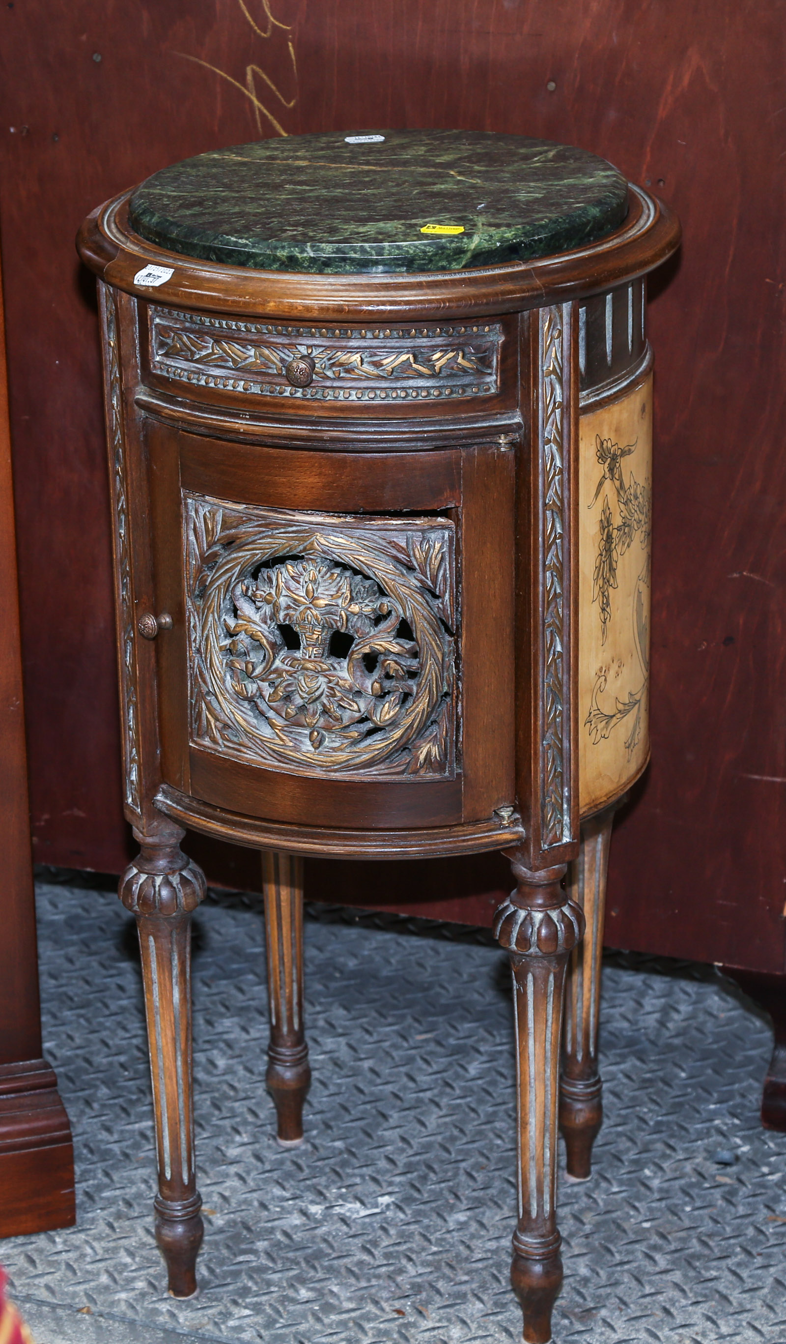 A NEOCLASSICAL STYLE SIDE CABINET