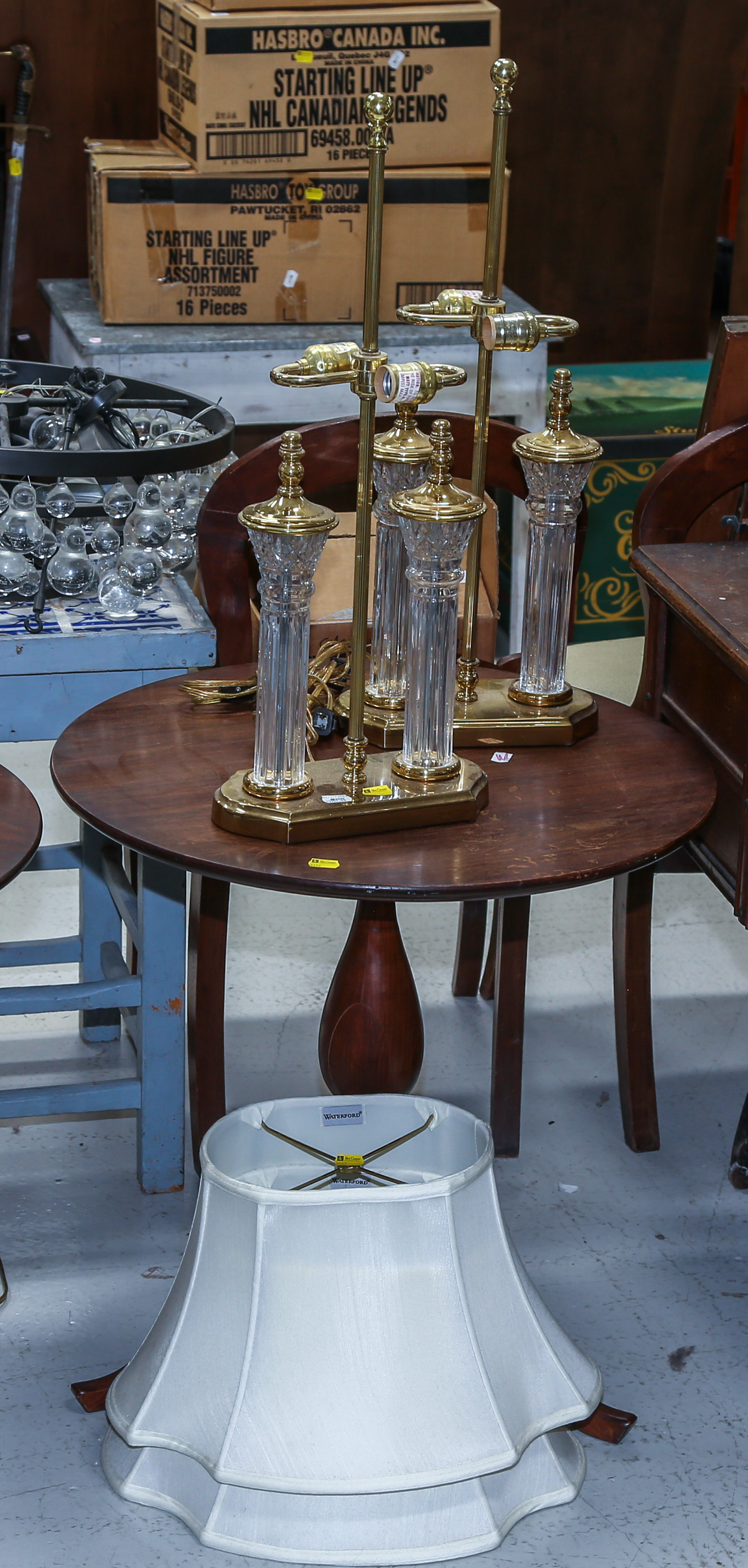 A PAIR OF WATERFORD TABLE LAMPS 3cb36c