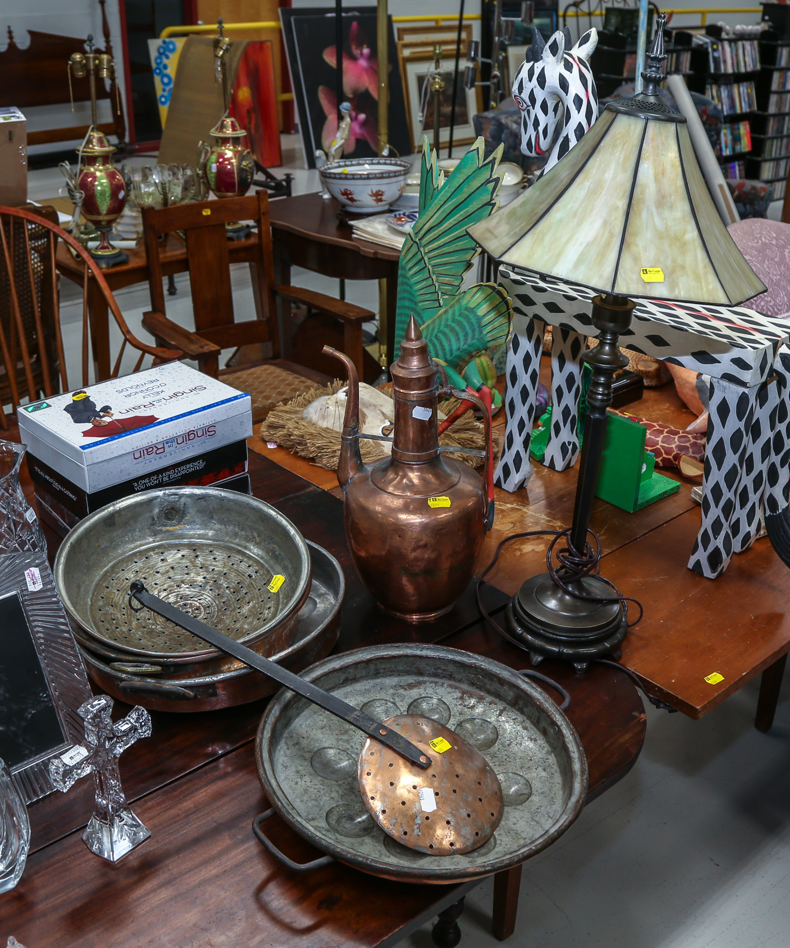 A BRONZE TABLE LAMP & COPPER KITCHEN