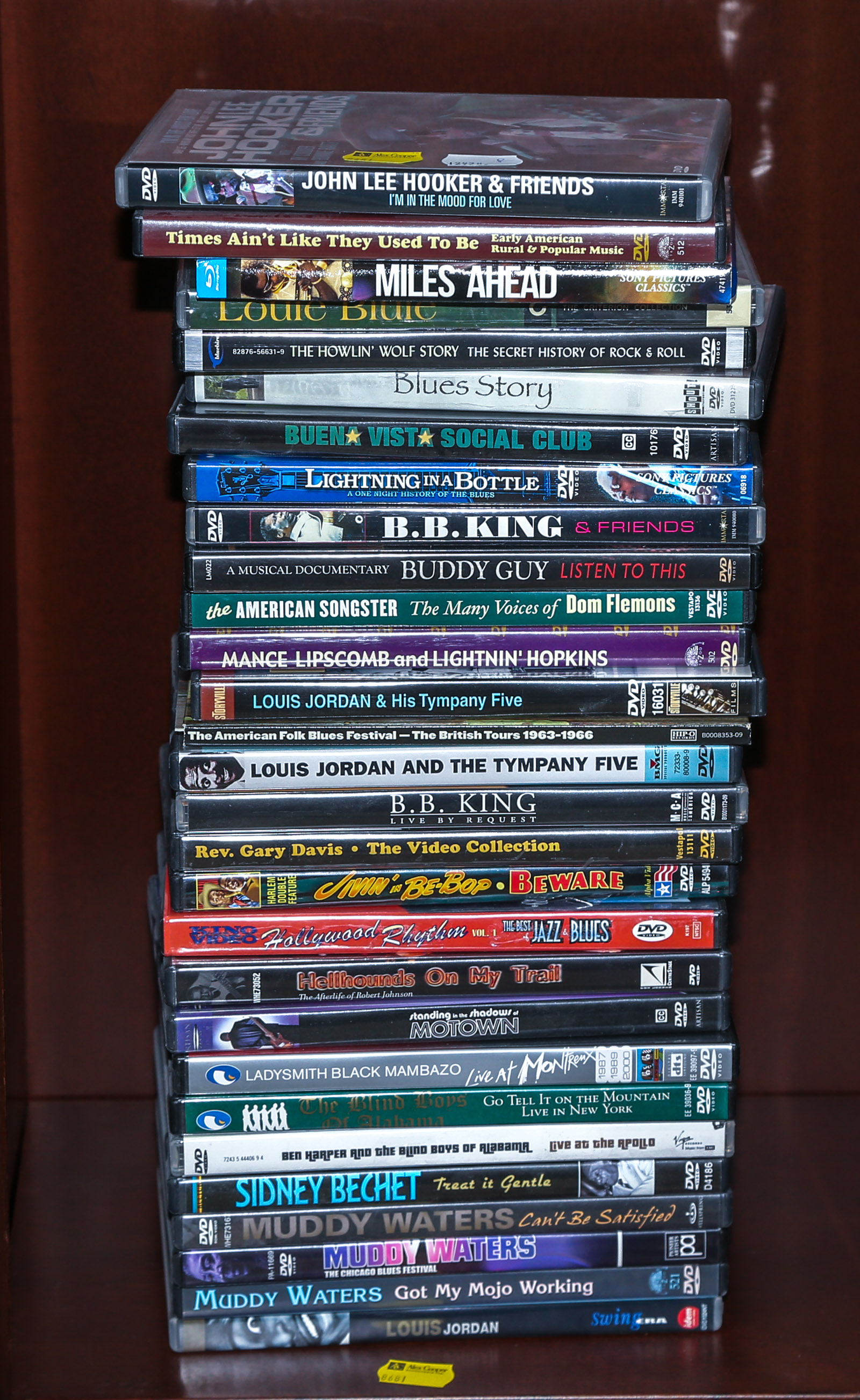 SELECTION OF BLUES & OTHER DVDS