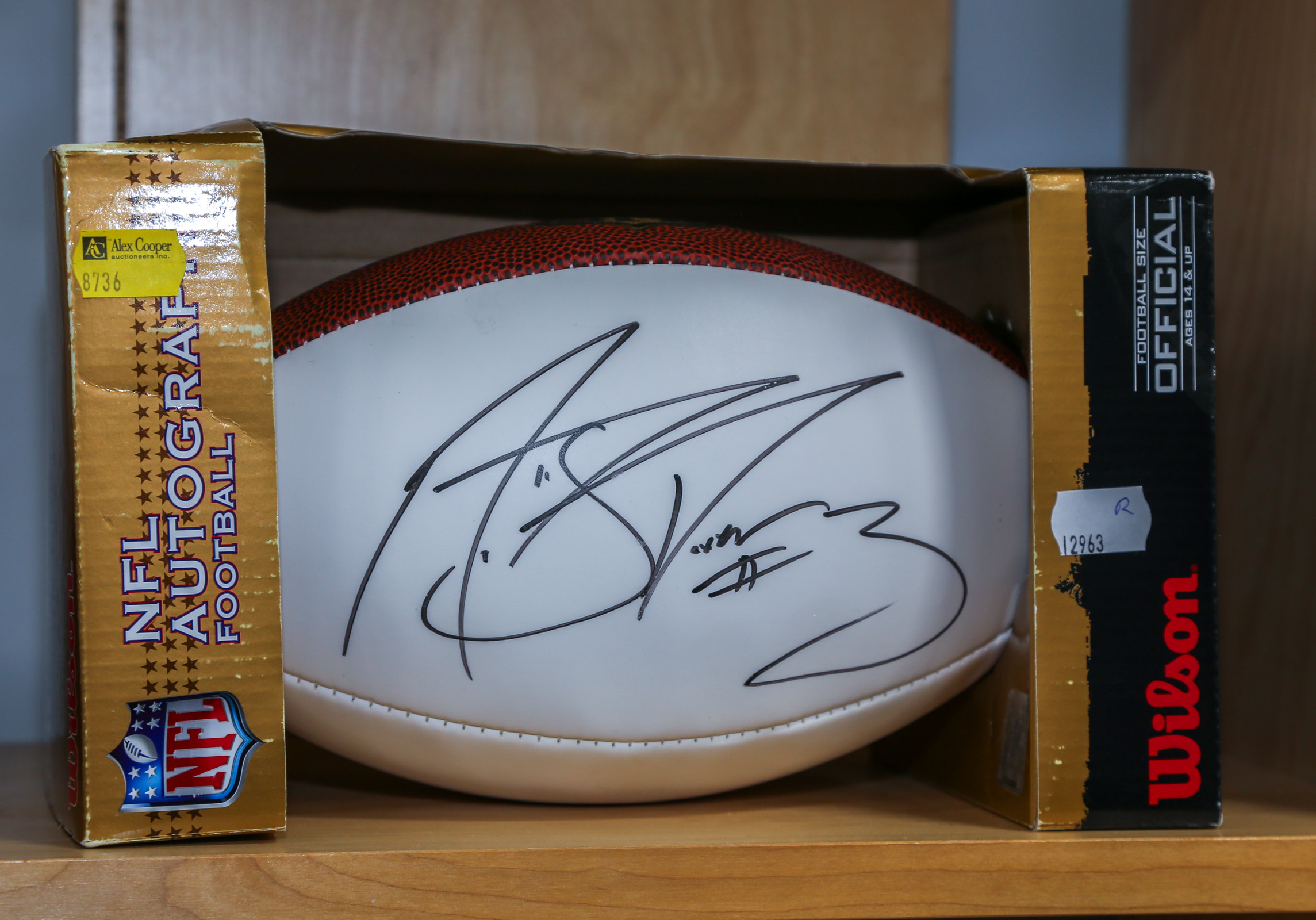 BALTIMORE RAVENS SIGNED FOOTBALL,