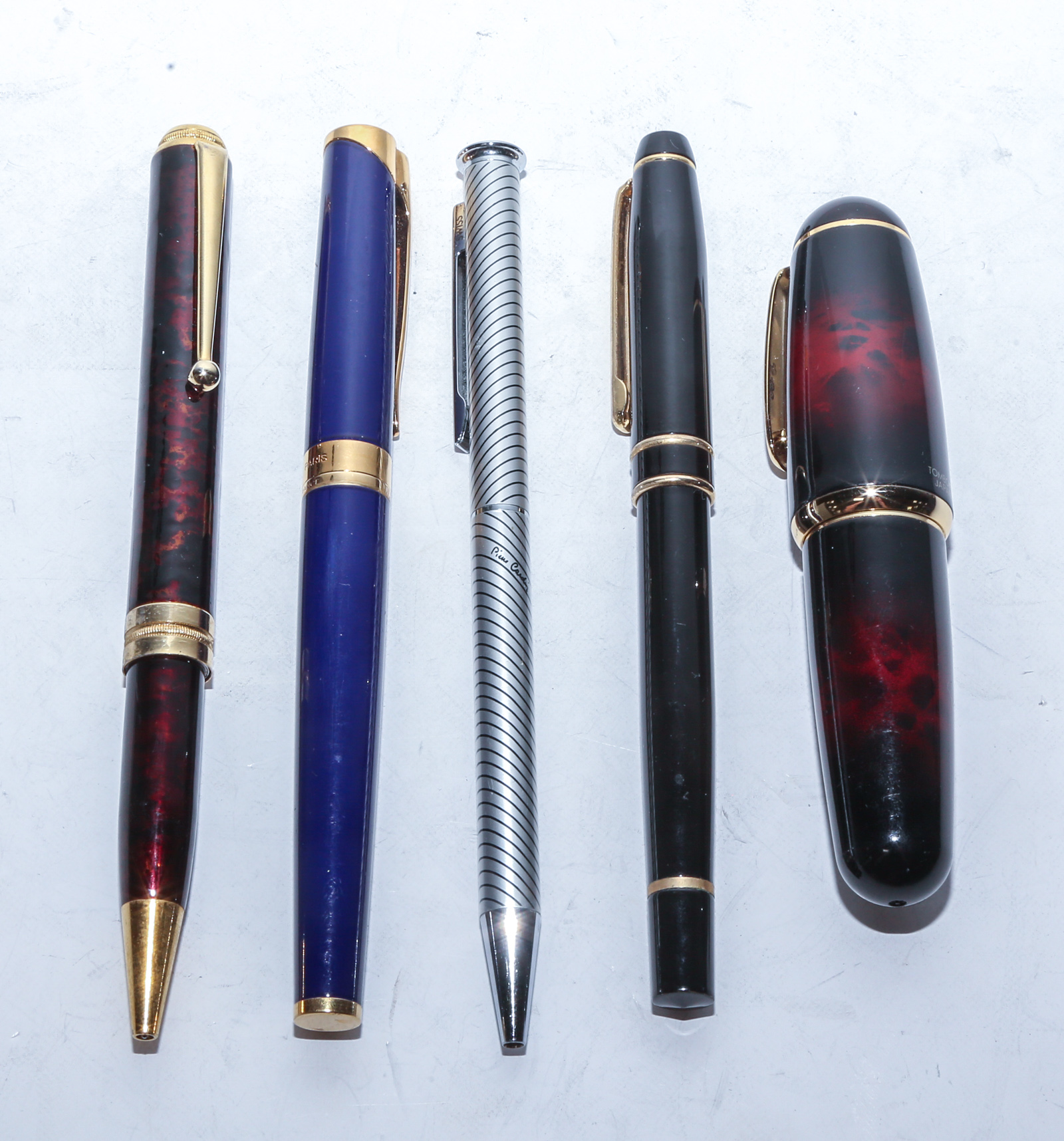 FIVE QUALITY ROLLER BALL PENS Including