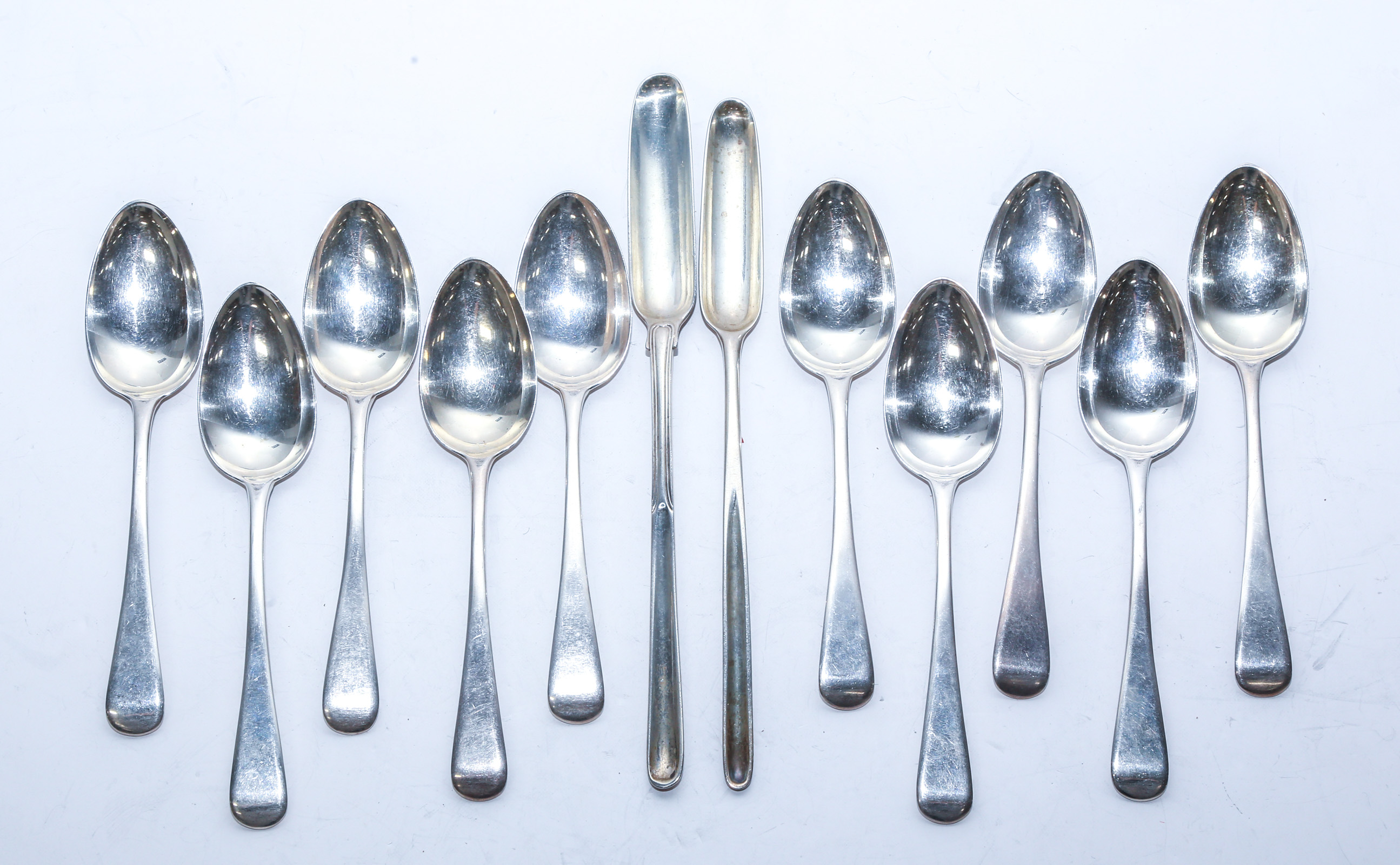 GROUP OF ENGLISH STERLING SPOONS 3cb492