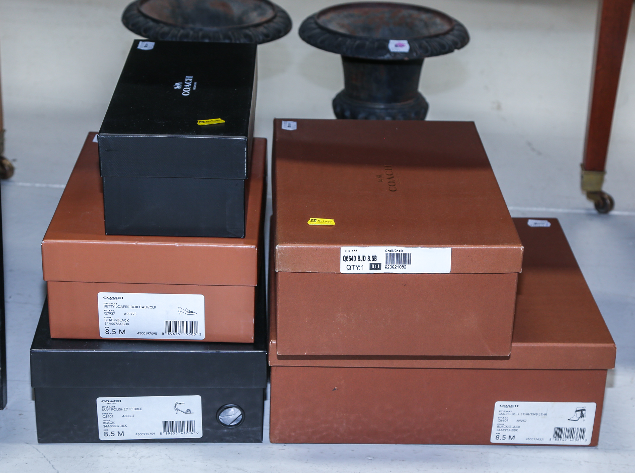 FIVE PAIRS OF COACH SHOES Comprising 3cb4b9