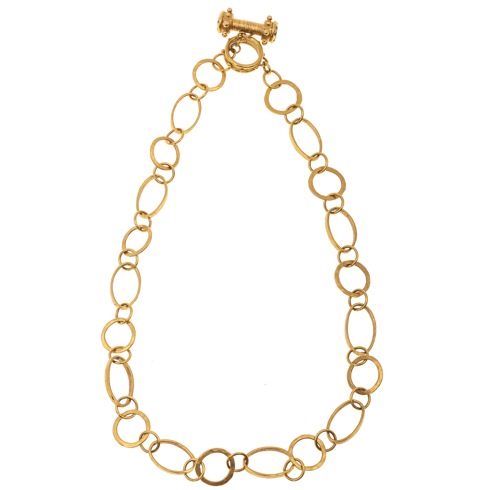 AN 18K OPEN OVAL LINK NECKLACE