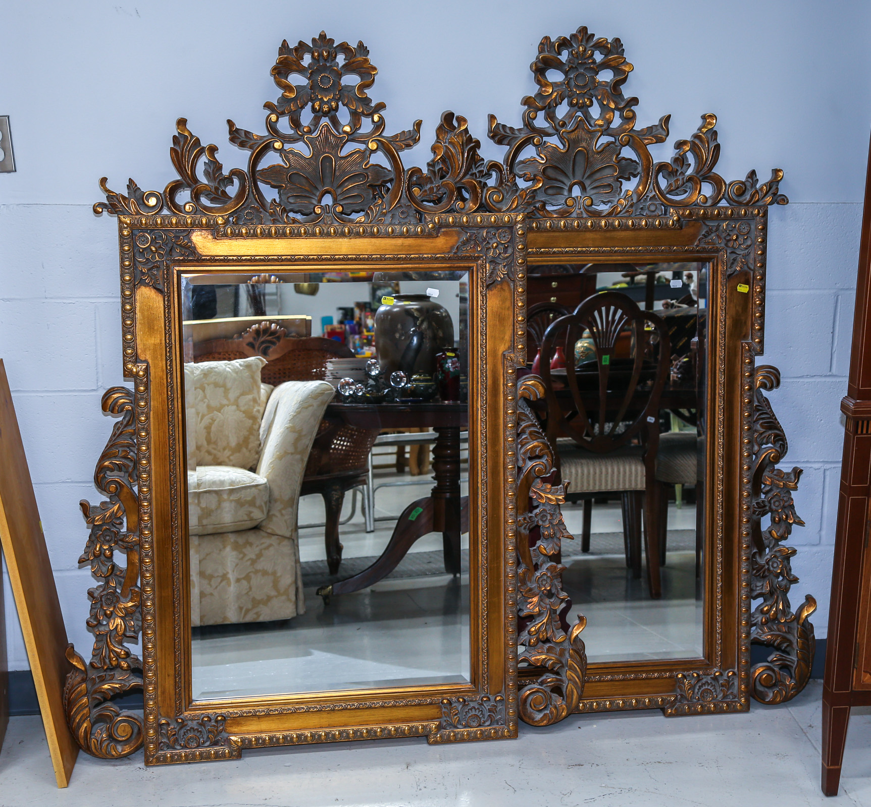 A PAIR OF MIRRORS IN NEOCLASSICAL 3cb788
