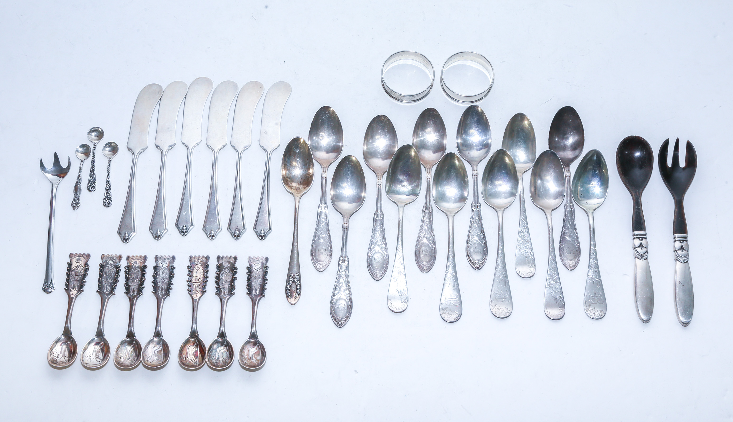 GROUPING OF STERLING UTENSILS  3cb81a