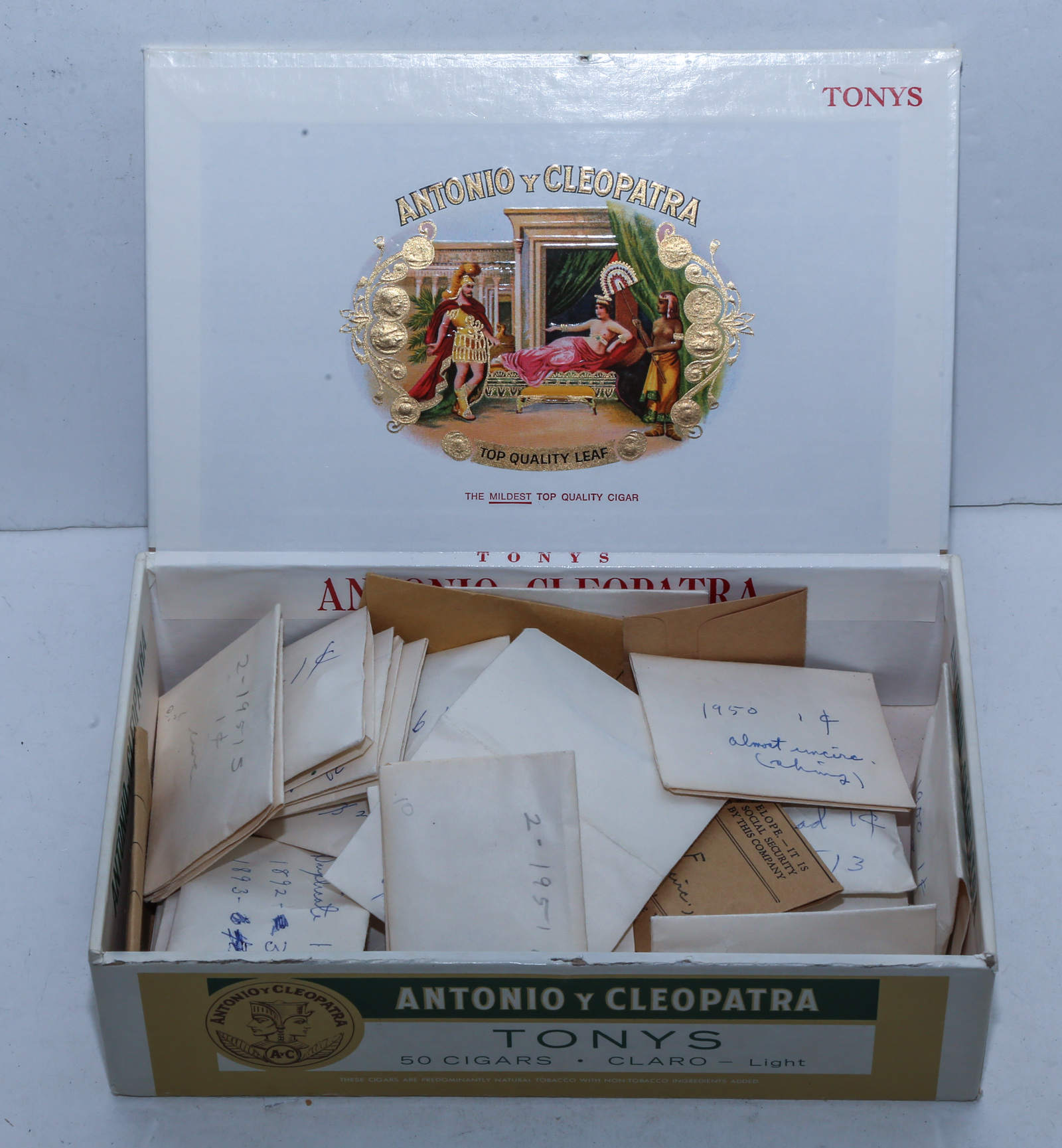 CIGAR BOX WITH COLLECTION DUPLICATES