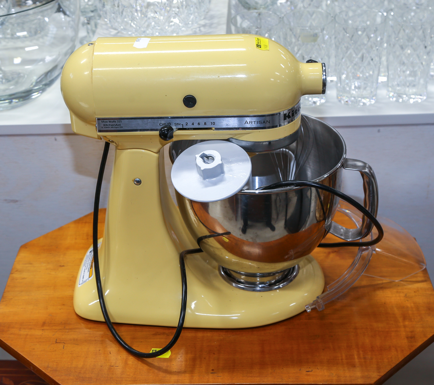 KITCHEN AID ARTISAN STAND MIXER