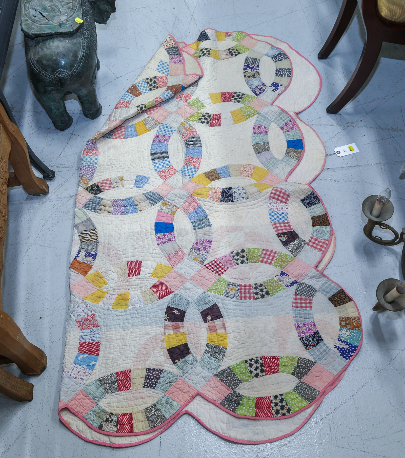 PIECED COTTON WEDDING RING QUILT