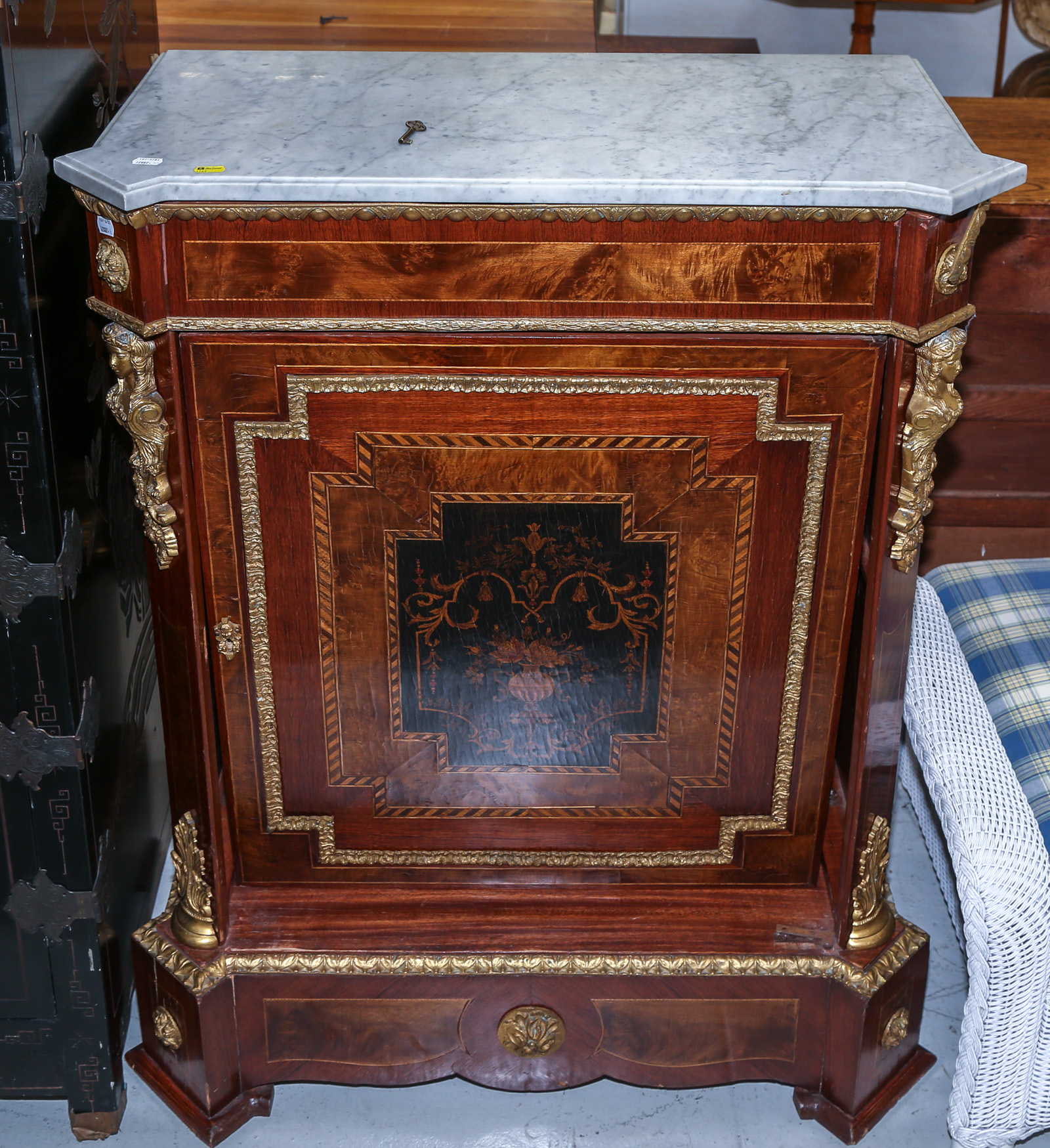 FRENCH EMPIRE STYLE MARQUETRY CABINET 3cb9bf