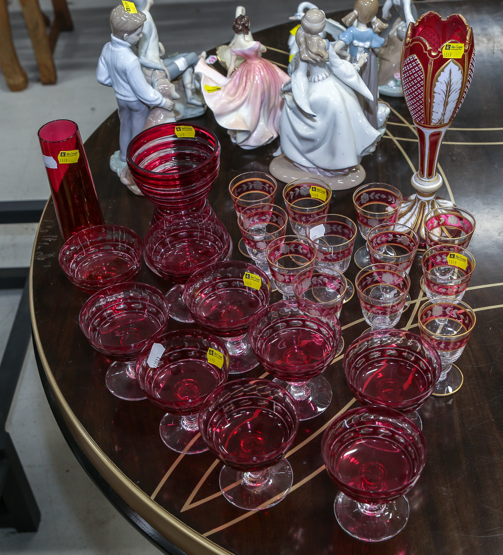 GROUP OF RUBY FLASHED GLASSWARE 3cb9ff