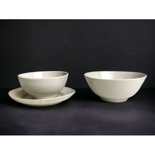 Chinese glazed White Ware bowls 3c9434