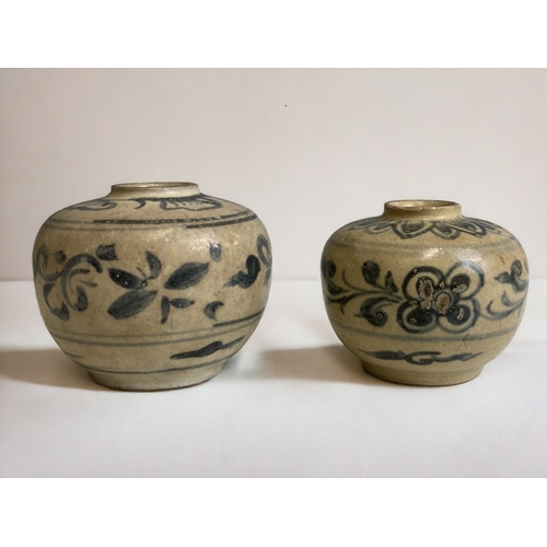 Two Thai Sawankhalok pottery 3c9464