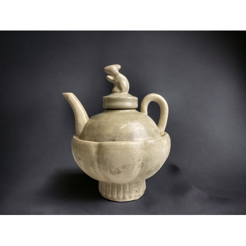 A CHINESE GE-TYPE TEAPOT. WITH