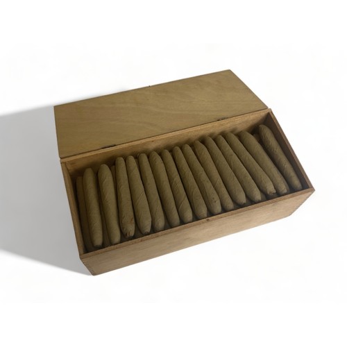 WOOD BOX OF 95 CANDELA PERFECTOS