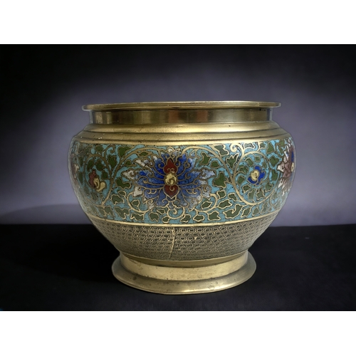 A JAPANESE BRONZE ENAMEL CHAMPLEVE 3c9528