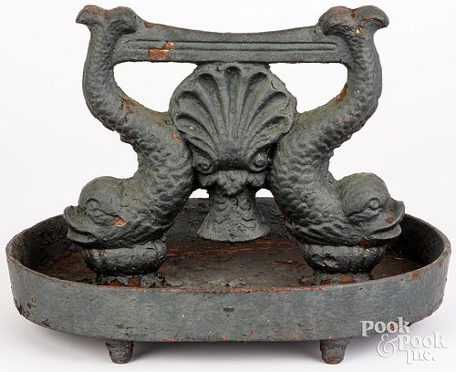 VICTORIAN CAST IRON DOLPHIN BOOT 3c990a