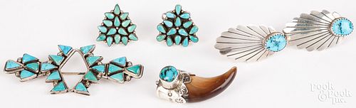 GROUP OF ZUNI AND NAVAJO JEWELRYGroup