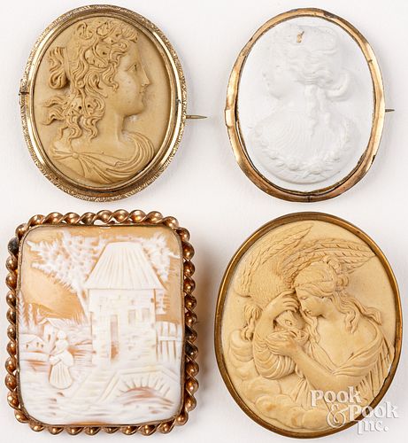 FOUR ANTIQUE CAMEO BROOCHESFour antique