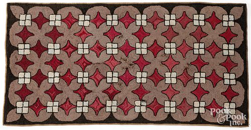 HOOKED RUG CA 1900Hooked rug  3c9a4c