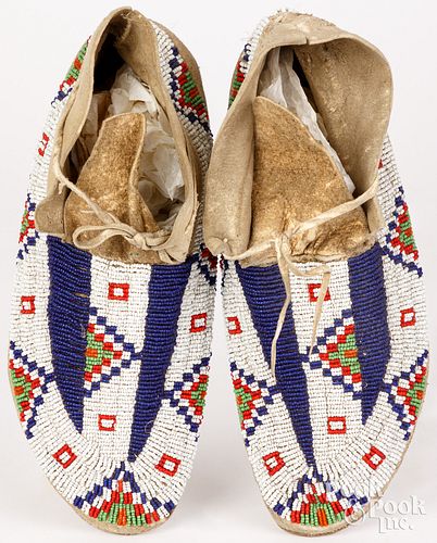 CHEYENNE INDIAN FULLY BEADED HIDE 3c9ae1