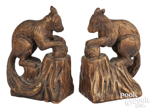 PAIR OF CARVED SQUIRRELS WITH NUTS  3c9c54